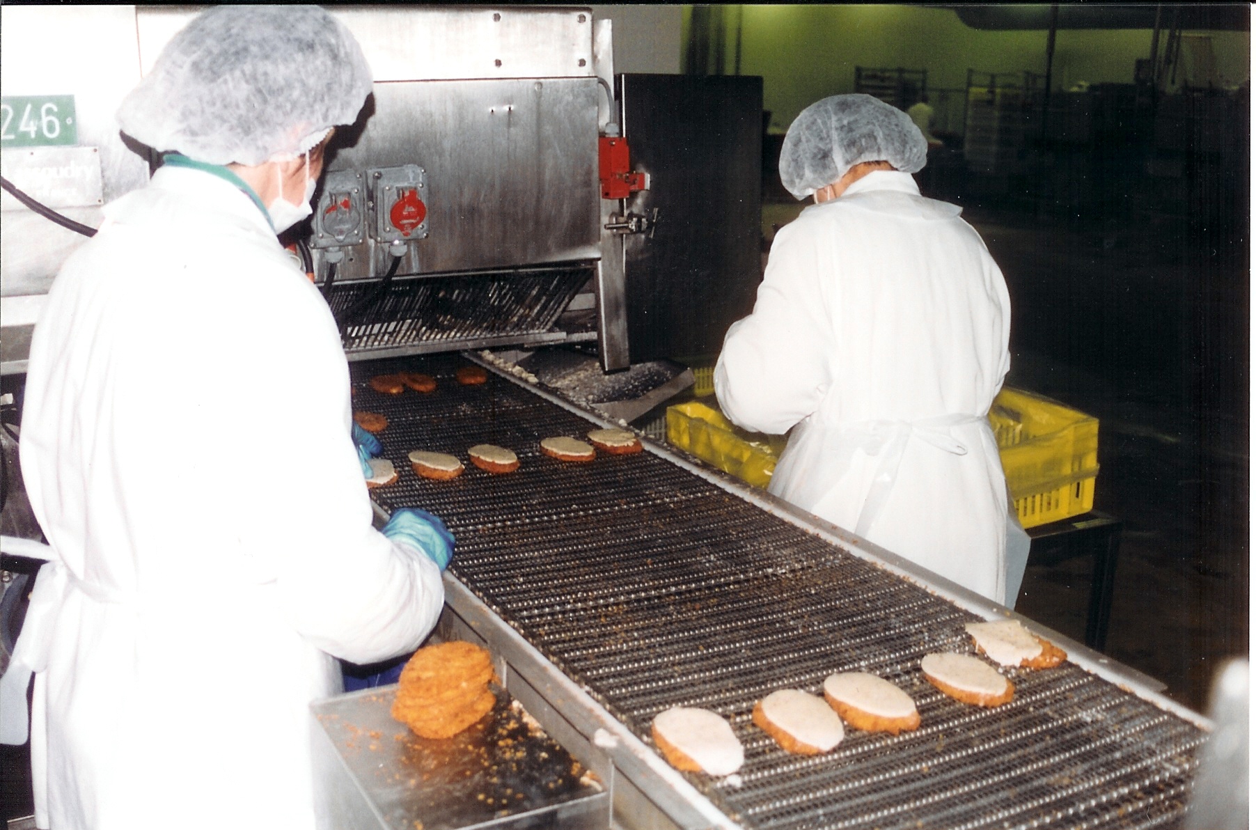 Cadena de producción de la fábrica de Doux